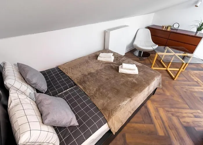 Close-urban Chic - Center - Stadion Narodowy - Marcinkowskiego 2 *